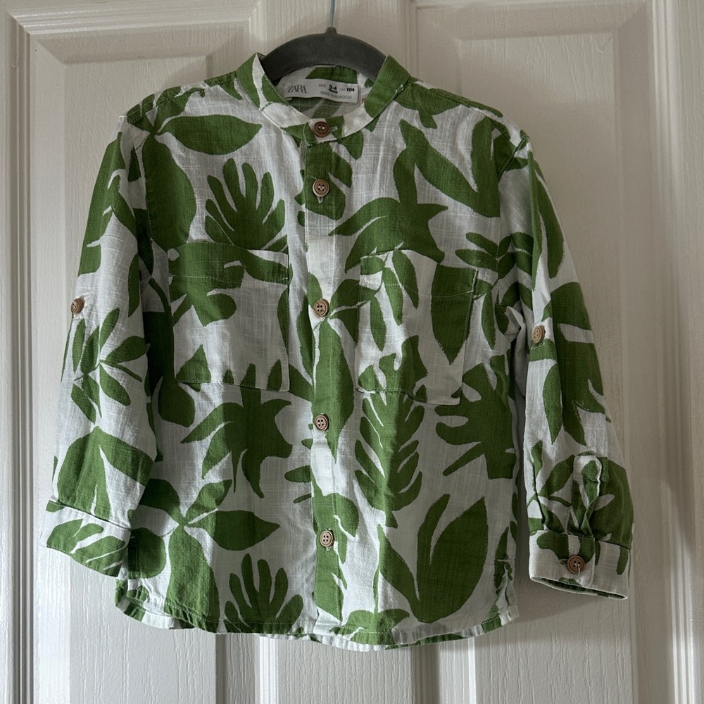 Zara Kids White Button-Up Shirt with Green Leaf Print